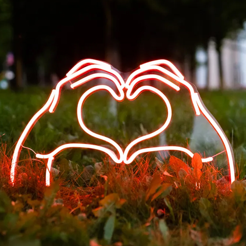 Неоновая лампа Heart Hands Neon Lamp Красный Прозрачный в Самаре | Loft Concept 