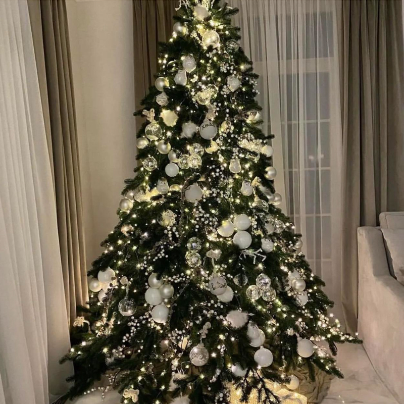 Дизайнерская Елка с Белым Декором Christmas Tree White Balls Серебряный Белый в Самаре | Loft Concept 