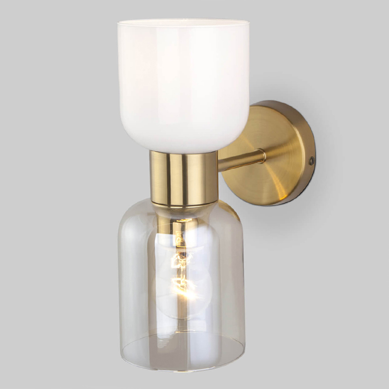 Бра Light maker studio Sconce white and smok brass Латунь Стекло Смок Белый Бра Light maker studio Sconce white and smok brass Латунь Стекло Смок Белый в Самаре | Loft Concept