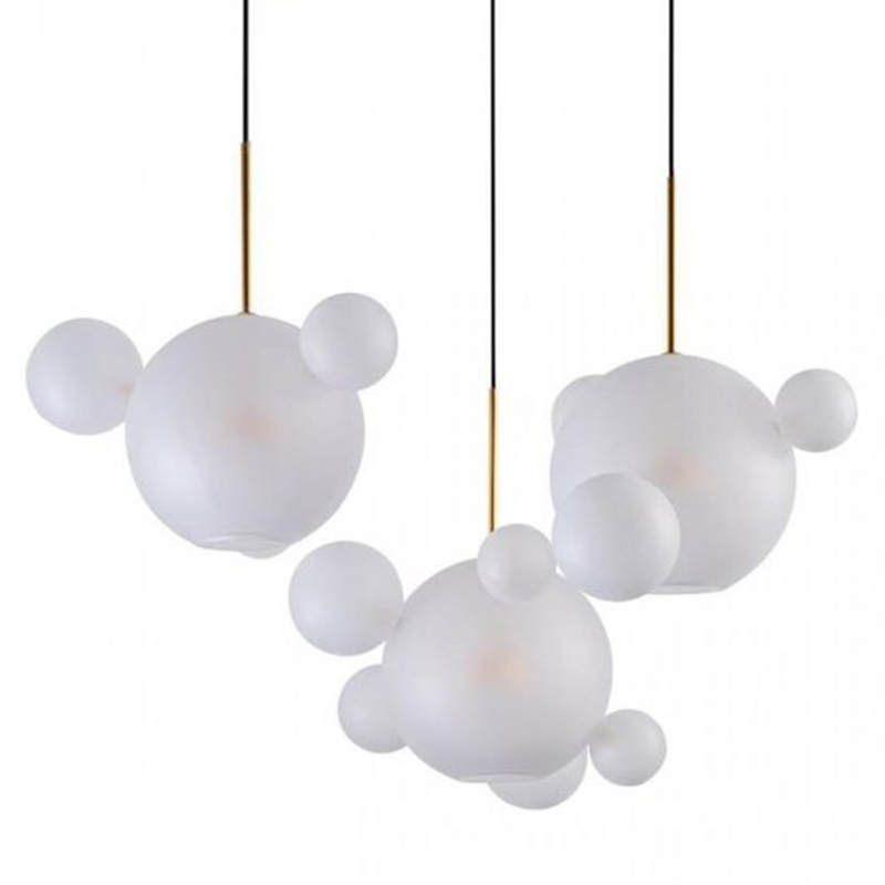 Светодиодный светильник Giopato & Coombes Bubble Chandelier Linear матовое белое стекло 3 плафона Белый Золотой в Самаре | Loft Concept 