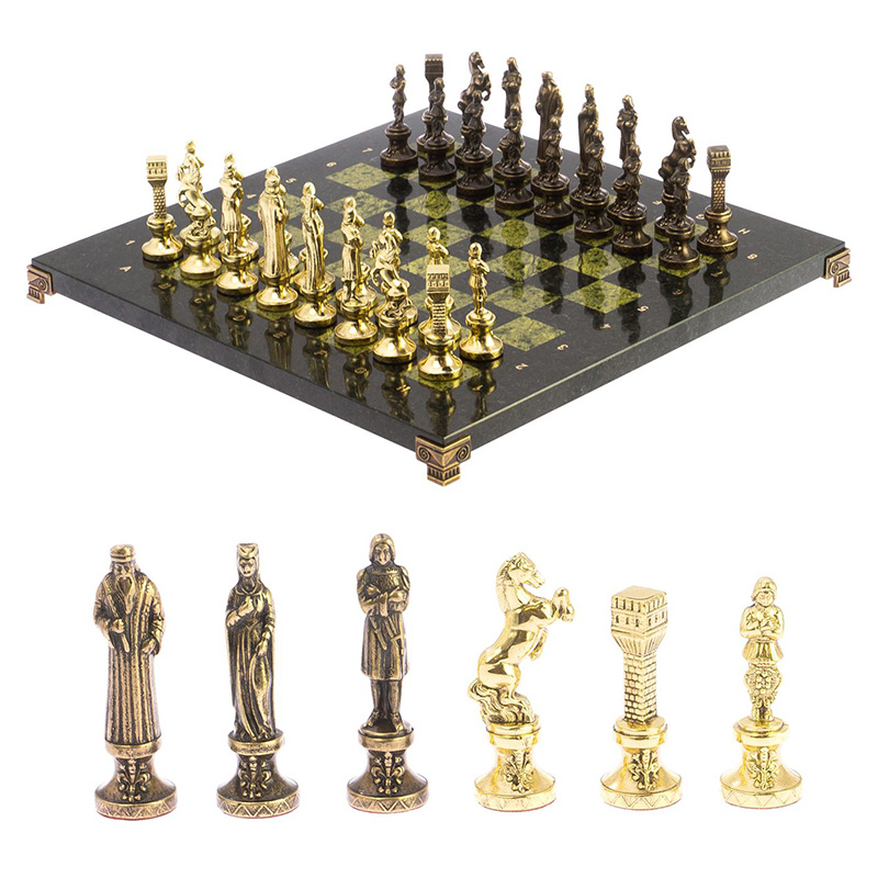 Шахматы Ренессанс из бронзы с доской из натурального камня Змеевик Decorative Thematic Chess  Золотой Бронза Черный Зеленый в Самаре | Loft Concept 