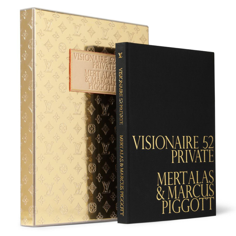 Книга VISIONAIRE 52 PRIVATE LOUIS VUITTON  в Самаре | Loft Concept 