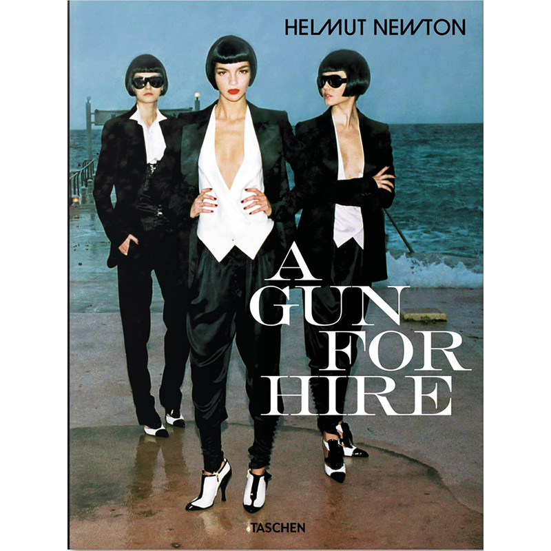 Helmut Newton: a Gun for Hire Черный Белый Голубой в Самаре | Loft Concept 