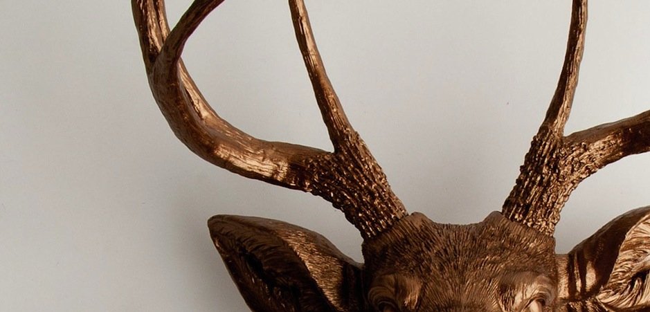 Голова оленя - Бронзовая с бронзовыми рогами - фото №1