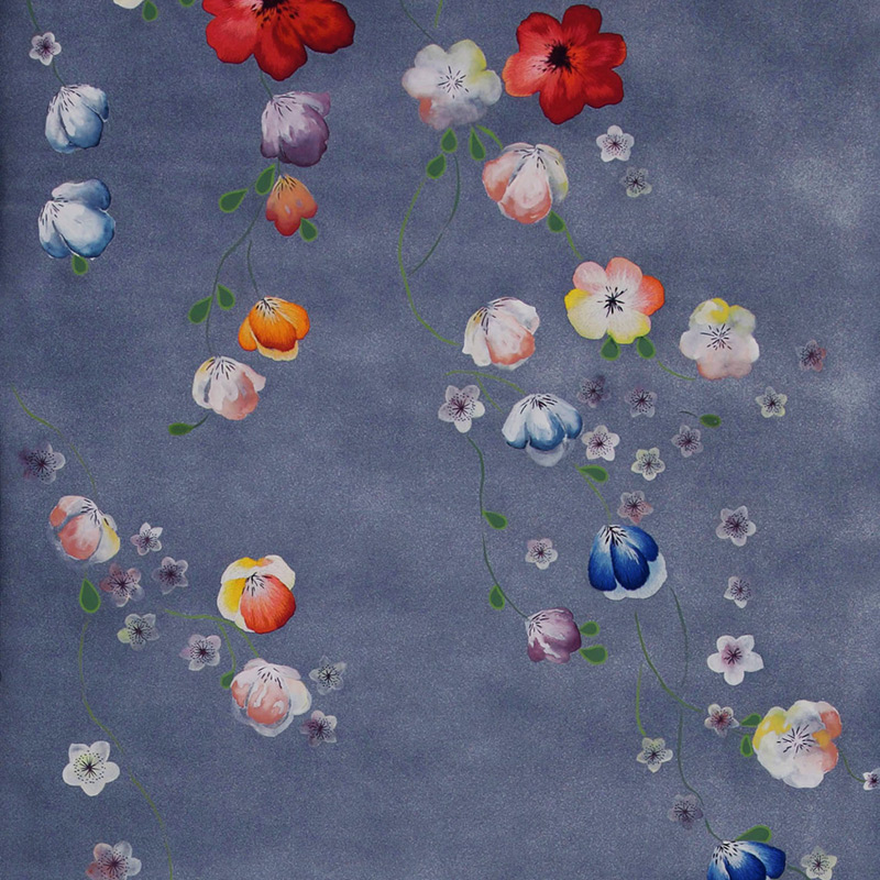 Обои ручная роспись Falling Flowers Standard colourway on Flash metallic silk  в Самаре | Loft Concept 