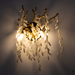 Бра золотого цвета с ветвями и белыми овальными стеклянными подвесками Droplet Chandelier варинант исполнения - 2 | Loft Concept в Самаре