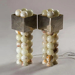 Настольная лампа с основанием из 24 выточенных сферических камней Through Stone варинант исполнения - 3 | Loft Concept в Самаре