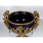 Чаша темно-синего цвета с фигурками ангелов и рельефным декором Eden Garden porcelain and bronze варинант исполнения - 8 | Loft Concept в Самаре