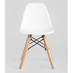 Пластиковый стул на ножках из массива бука Eames Small White варинант исполнения - 4 | Loft Concept в Самаре