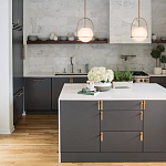 Подвесной светильник с белым плафоном в форме шара в арочной подвеске Hinkley варинант исполнения - 15 | Loft Concept в Самаре