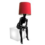 Лампа MANNEQUIN LAMP с абажуром девушка на кресле варинант исполнения - 2 | Loft Concept в Самаре