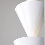 Подвесной светильник светодиодный в виде ряда белых металлических конусов  Herringbone варинант исполнения - 6 | Loft Concept в Самаре