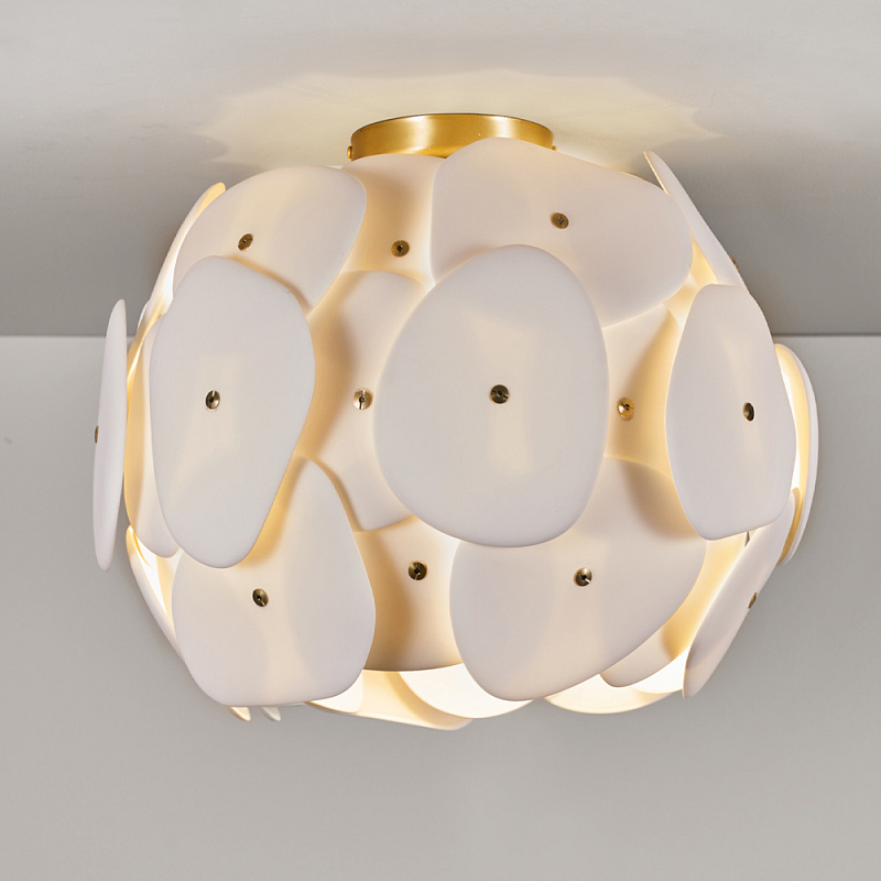 Потолочный светильник в форме шара с плафоном из белых овальных пластин Original BTC (UK) Золотой Белый в Самаре | Loft Concept 