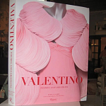Подарочная Книга Valentino: Themes and Variations варинант исполнения - 3 | Loft Concept в Самаре