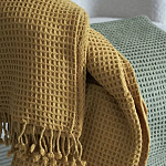 Плед из шерсти цвета охры с бахарамой Waffle Comfort варинант исполнения - 5 | Loft Concept в Самаре