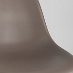 Пластиковый стул на ножках из массива бука Eames Cappuccino варинант исполнения - 8 | Loft Concept в Самаре