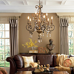 Люстра с подвесками из прозрачного стекла на кованом каркасе бронзового цвета в классическом стиле Quoizel варинант исполнения - 2 | Loft Concept в Самаре