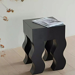 Дизайнерский журнальный стол чёрный с ножками волнистой формы Egopi варинант исполнения - 1 | Loft Concept в Самаре