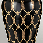 Настольная лампа с керамическим основанием с золотистым решетчатым узором и белым плиссированным абажуром Elstead Lighting варинант исполнения - 10 | Loft Concept в Самаре