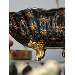 Блюдо черного цвета из фрафора на бронзовых ножках Eden Garden porcelain and bronze варинант исполнения - 5 | Loft Concept в Самаре