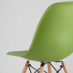 Пластиковый стул на ножках из массива бука Eames Green варинант исполнения - 3 | Loft Concept в Самаре