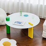 Дизайнерский журнальный стол с круглой белой столешницей на 3-х геометрических ножках Tajefox варинант исполнения - 1 | Loft Concept в Самаре