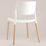 Пластиковый стул на ножках из массива бука Ferret White варинант исполнения - 5 | Loft Concept в Самаре
