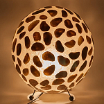 Настольная лампа из перламутра на металлическом каркасе Indonesian Circle варинант исполнения - 4 | Loft Concept в Самаре