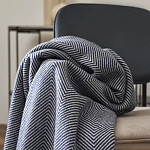 Плед из шерсти мериноса темно-синего цвета 130×180 см Indigo Waves варинант исполнения - 6 | Loft Concept в Самаре