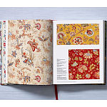 Подарочная  Книга для дизайнеров The Book of Printed Fabrics. 16th - today XXL варинант исполнения - 7 | Loft Concept в Самаре