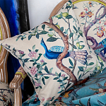 Подушка декоративная с изображением птицы в саду Beige Chinoiserie Blue Bird in the Garden Cushion варинант исполнения - 2 | Loft Concept в Самаре