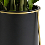 Кашпо из металла и латуни Elegance Elevated Planters черное варинант исполнения - 4 | Loft Concept в Самаре