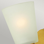 Бра с белым матовым стеклянным плафоном и тремя декоративными шарами Hinkley варинант исполнения - 9 | Loft Concept в Самаре