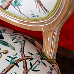 Стул из массива бука бежевый с изображением птиц и цветов Beige Green Chinoiserie Peach Garden Chair варинант исполнения - 4 | Loft Concept в Самаре