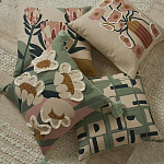 Подушка с цветочным принтом Blooming Elegance Lily варинант исполнения - 5 | Loft Concept в Самаре