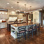 Люстра с подвесками из прозрачного стекла на кованом каркасе бронзового цвета в классическом стиле Quoizel варинант исполнения - 15 | Loft Concept в Самаре