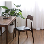 Стул деревянный с мягким сиденьем из черной натуральной кожи Moon Walnut Furniture варинант исполнения - 2 | Loft Concept в Самаре