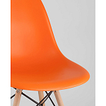 Пластиковый стул на ножках из массива бука Eames Orange варинант исполнения - 2 | Loft Concept в Самаре