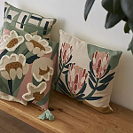 Подушка с цветочным принтом Blooming Elegance Lily варинант исполнения - 7 | Loft Concept в Самаре