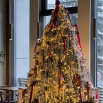 Комплект Новогодней Елки вместе с серебряной мишурой и красными лентами варинант исполнения - 2 | Loft Concept в Самаре