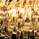 Люстра подвесная с прозрачными стеклянными подвесками в форме капель Диаметр 80 см Droplet Chandelier варинант исполнения - 17 | Loft Concept в Самаре