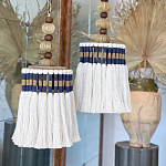 Подвесной светильник с подвесом из деревянных бусин и абажуром из кисточек Аmbiance варинант исполнения - 2 | Loft Concept в Самаре