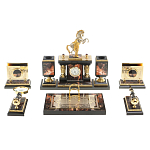 Настольный письменный набор из яшмы и долерита с декором в виде коня Manager Organizer варинант исполнения - 1 | Loft Concept в Самаре