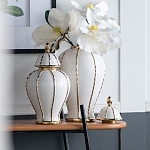 Ваза с золотыми полосами на белом фоне Chinoiserie Ceramics варинант исполнения - 2 | Loft Concept в Самаре