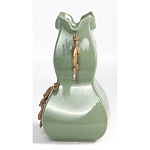 Ваза зеленого цвета из фарфора с бронзовыми ручками в виде драконов и рельефным цветочным декором Eden Garden porcelain and bronze варинант исполнения - 3 | Loft Concept в Самаре