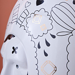 Ваза с декоративными лицами и графическими элементами в виде сердец и символов Faces of Imagination варинант исполнения - 9 | Loft Concept в Самаре