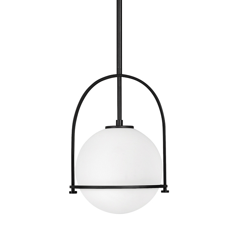 Подвесной светильник с белым плафоном в форме шара в арочной подвеске Hinkley Латунь Белый Черный Никель в Самаре | Loft Concept 