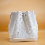 Кашпо в виде сумки  Bag Vase White Louis варинант исполнения - 3 | Loft Concept в Самаре