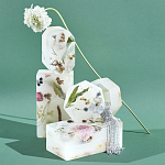 Шкатулка из эпоксидной смолы с цветами белая Epoxy Resin Square Box White варинант исполнения - 2 | Loft Concept в Самаре