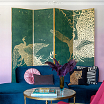 Обои ручная роспись в стиле Арт-деко Whistler Peacocks Original colourway on green painted silk варинант исполнения - 1 | Loft Concept в Самаре